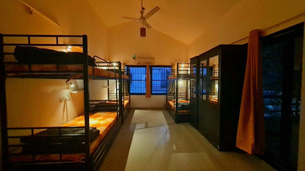 Lifespace- Spacious Hostel In A Luxurious Villa Pune Bagian luar foto