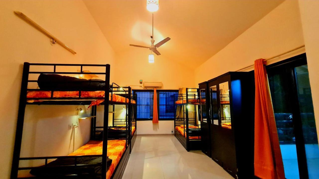 Lifespace- Spacious Hostel In A Luxurious Villa Pune Bagian luar foto