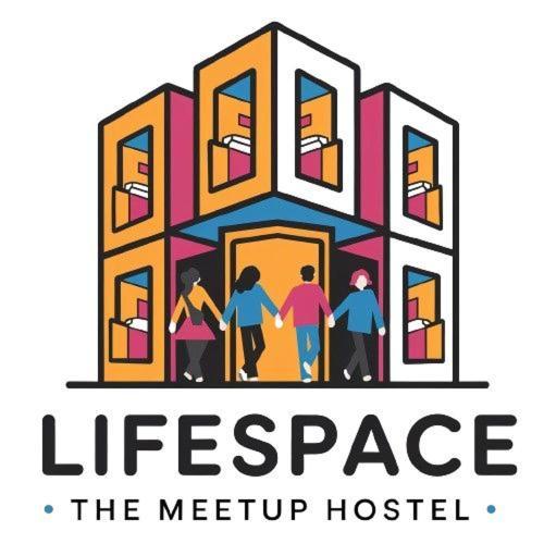 Lifespace- Spacious Hostel In A Luxurious Villa Pune Bagian luar foto