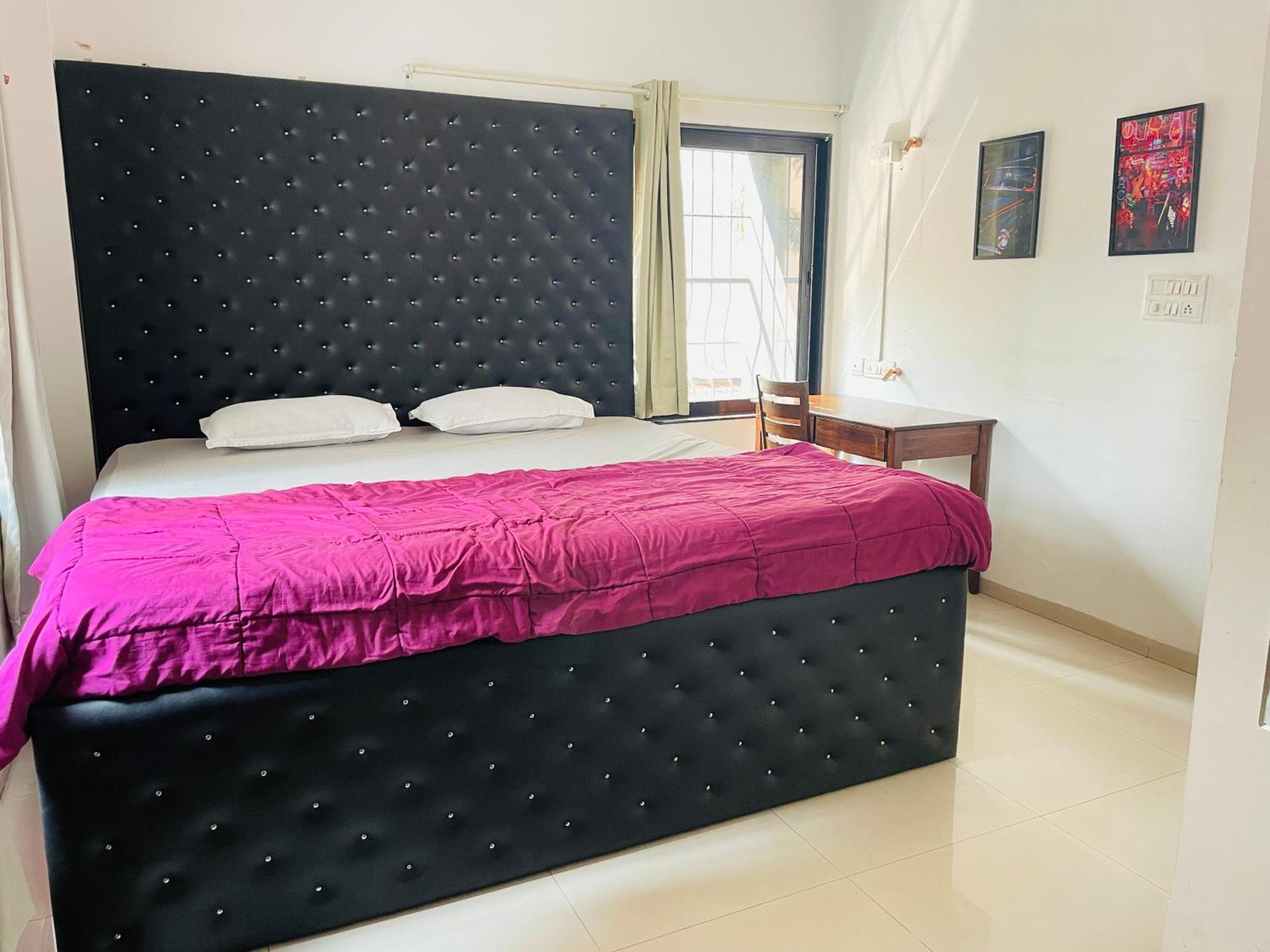 Lifespace- Spacious Hostel In A Luxurious Villa Pune Bagian luar foto