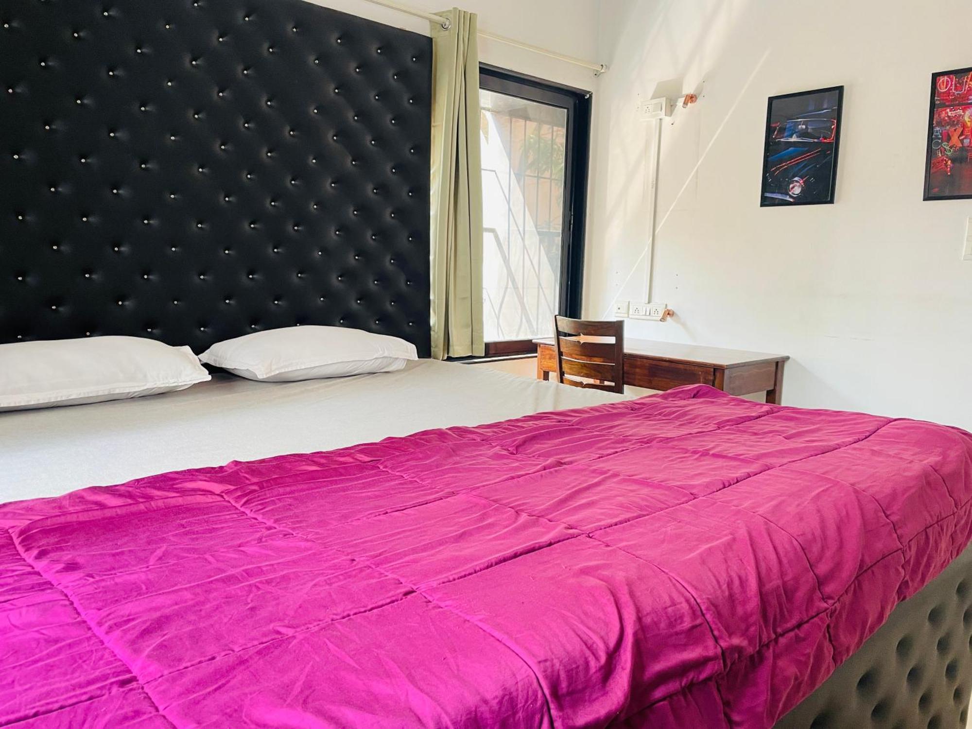 Lifespace- Spacious Hostel In A Luxurious Villa Pune Bagian luar foto
